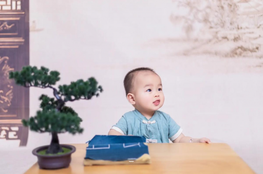 泰州三个月宝宝抬头不稳